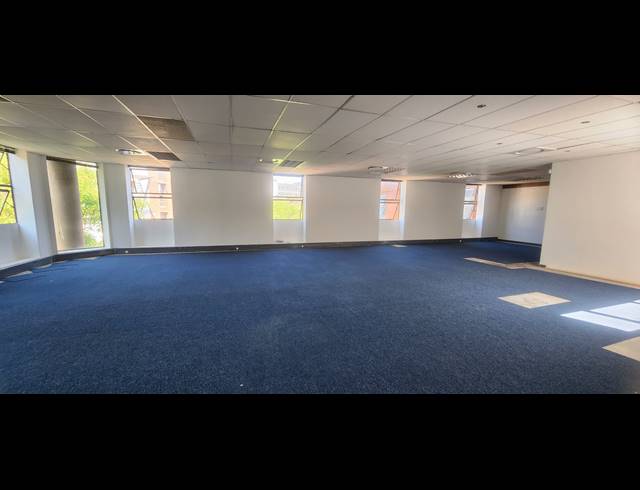 2,822M² OFFICE TO LET IN PARKTOWN